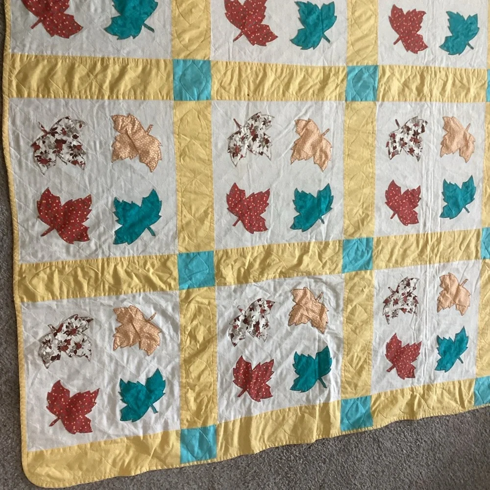 Vintage Maple Leaf Quilt Yellow Blue 76”x86”